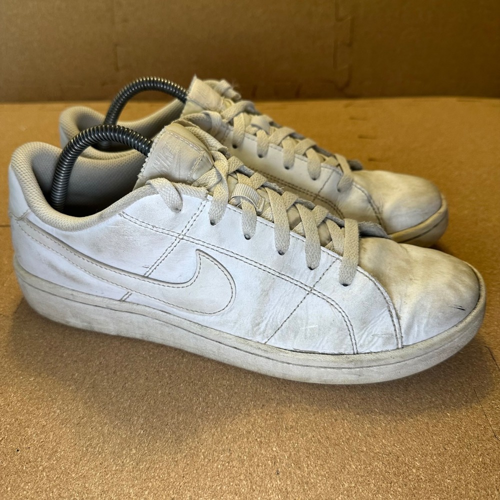 Nike‎ Court Royale 2 Low Womens Size 11 White Sneakers CU9038-100 Comfort Style